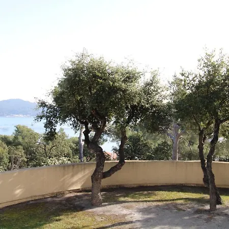 Апартаменты Bel Appartement Renove Au Calme Absolu !